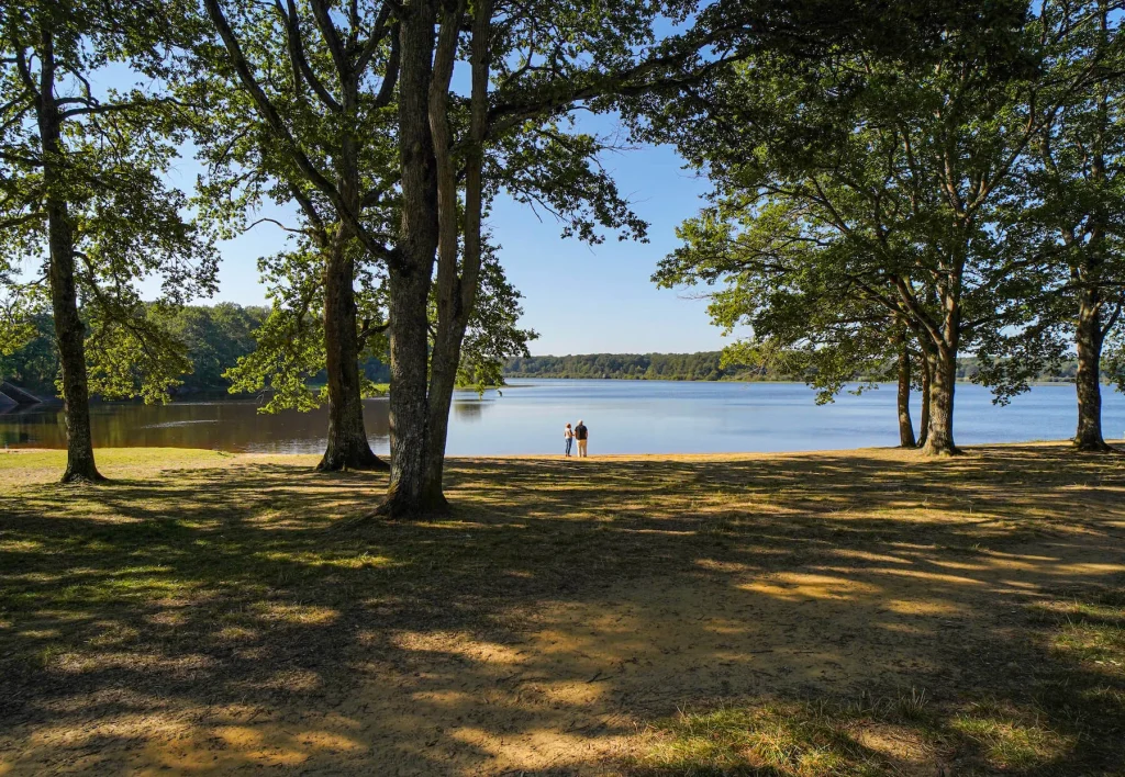 Plage du lac du Bourdon à Saint-Fargeau