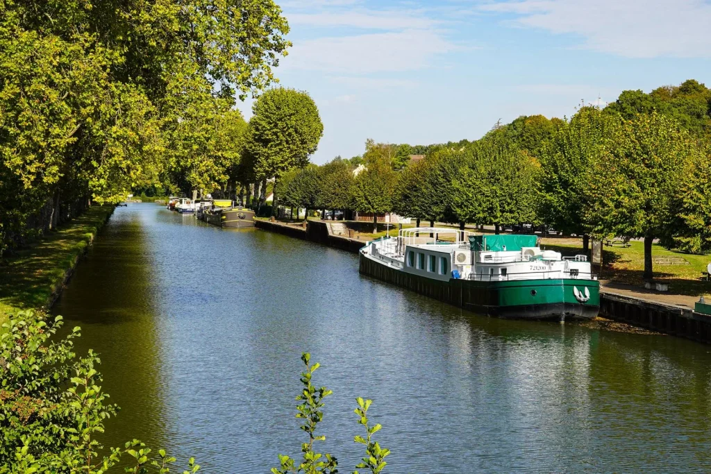 Canal du Loing à Rogny-les-Sept-Écluses