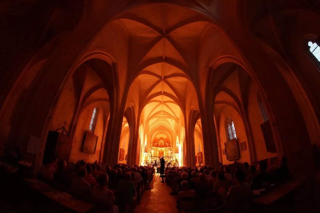 Les Estivales de Puisaye, classical music in the church of Treigny