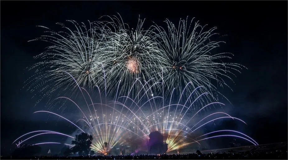 Feu d'artifice de Rogny-les-sept-écluses