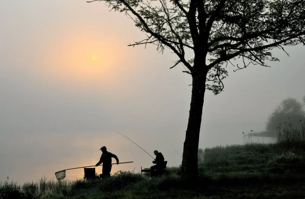 Fishermen at Lac du Bourdon in Saint-Fargeau
