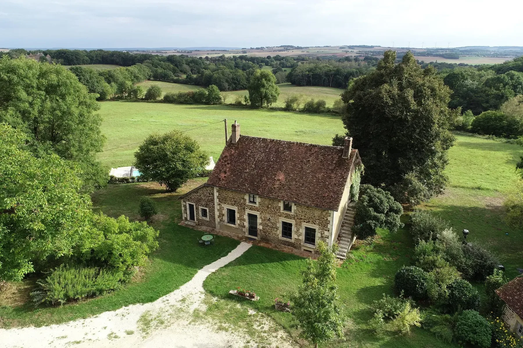 Gîte de Bourg-sans-paille à Treigny en Puisaye