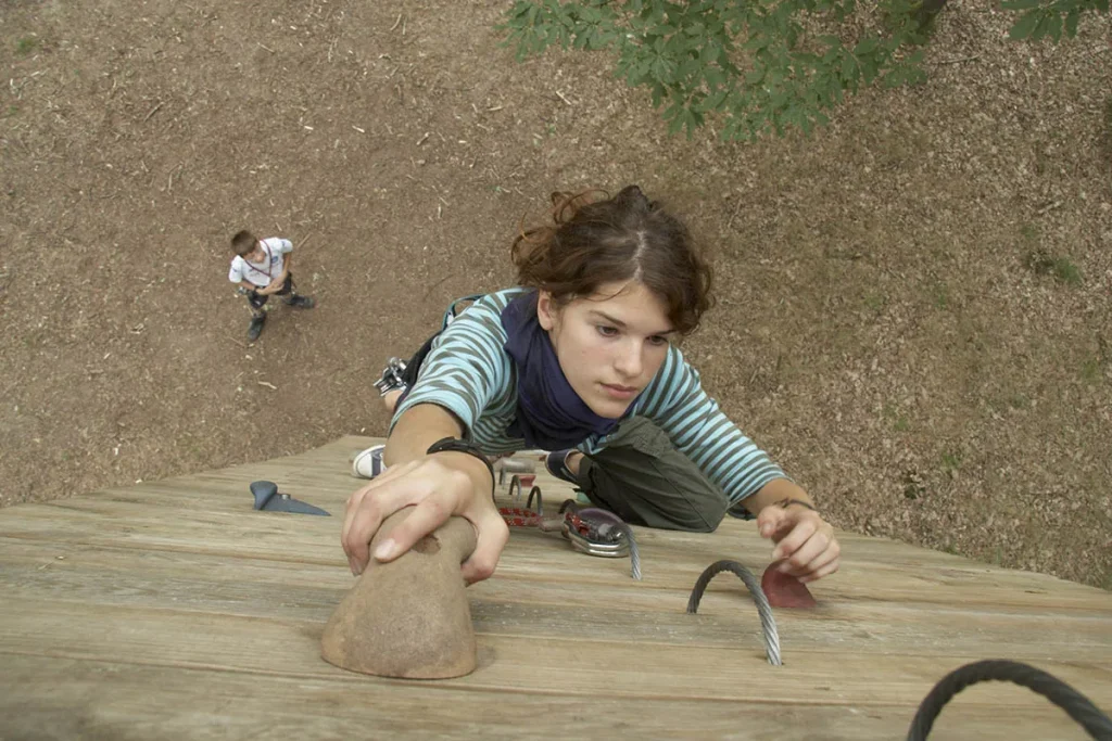 Treetop adventure course in the Bois de la Folie in Treigny