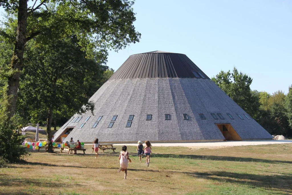 Evenements scolaires et anniversaires à la Pyramide du Loup