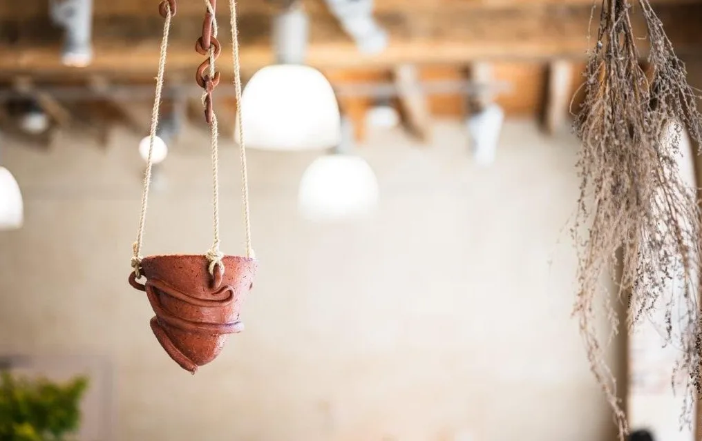 Suspension artisanale conçu à l'école