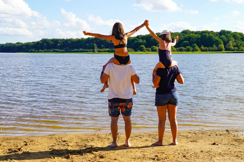 Famille au Lac du Bourdon à Saint-Fargeau