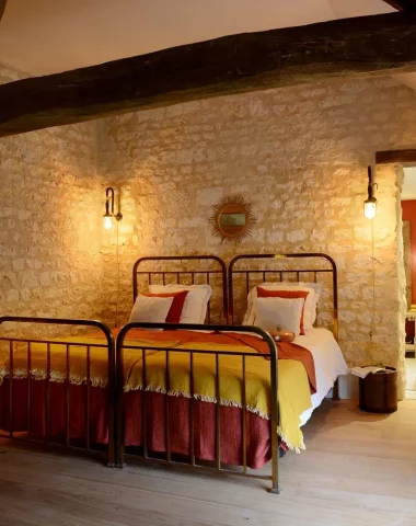 Bed and breakfast at Domaine de l'Ocrerie in Pourrain in Yonne