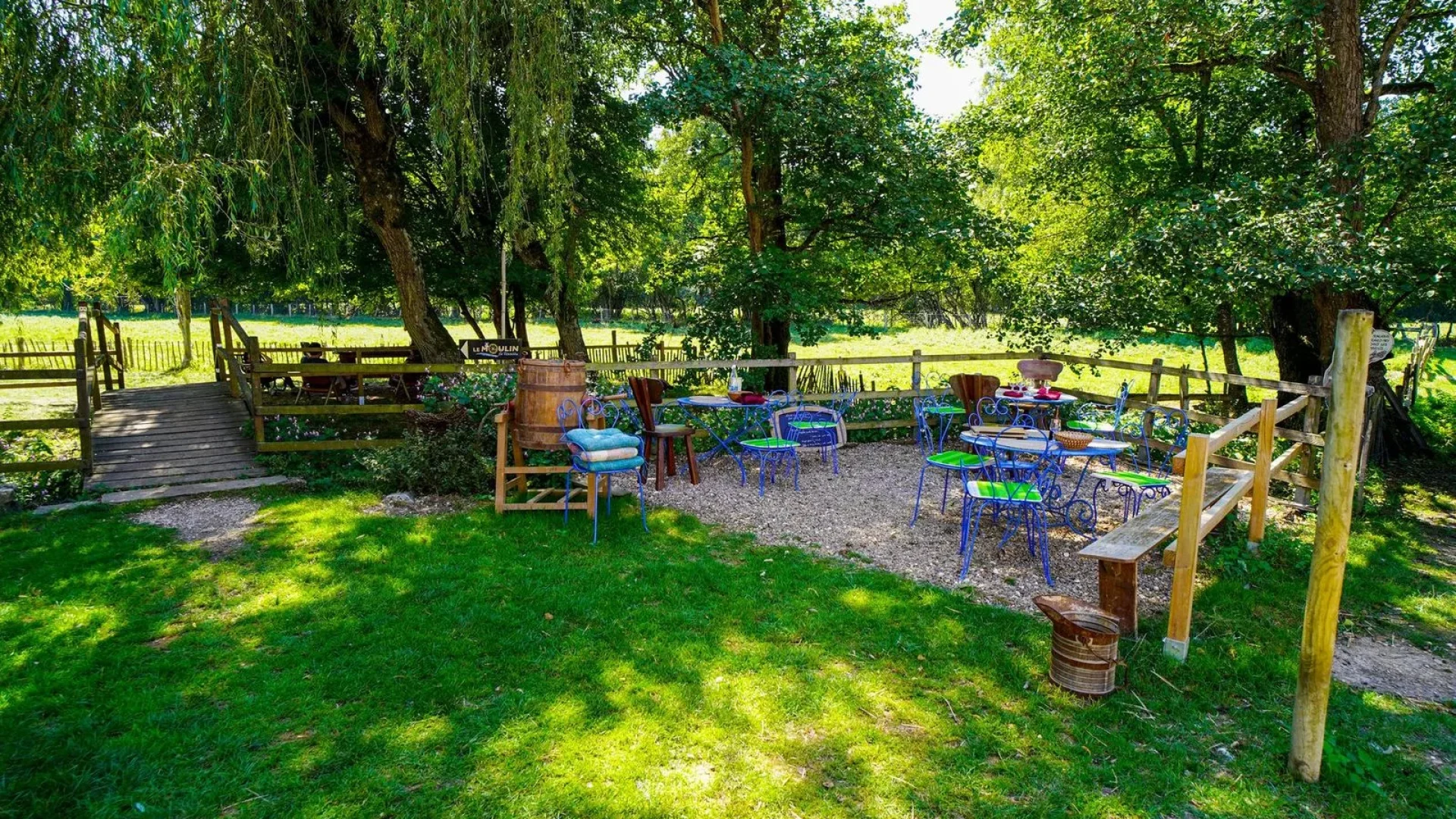 outdoor terrace of the Vanneau mill