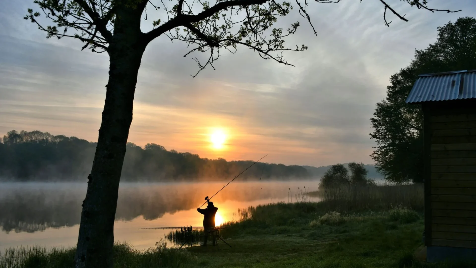 Pecheur sur les rives