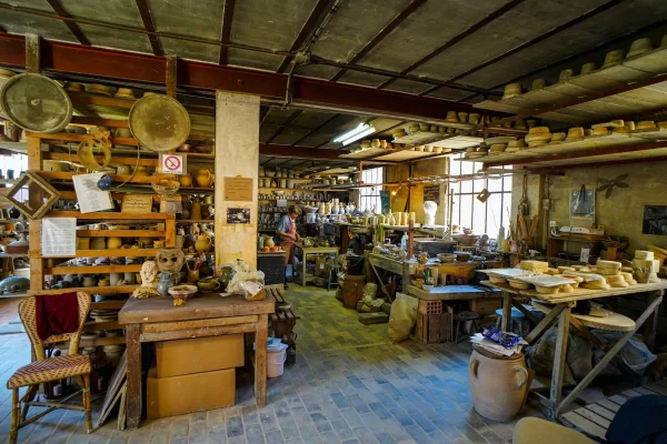 L'atelier de la Poterie de la Bâtisse et ses pièces uniques