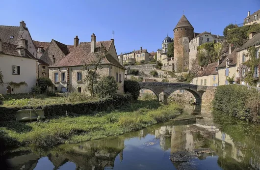 Semur-en-Auxois, Pont-Pinard