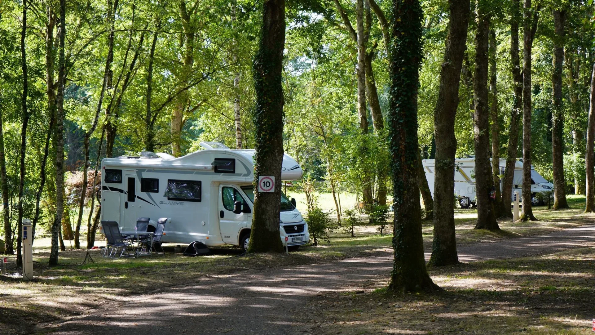 Camping de la Calanque in Saint-Fargeau