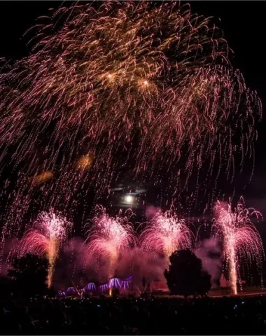 Feu d'artifice de Rogny-les-sept-écluses