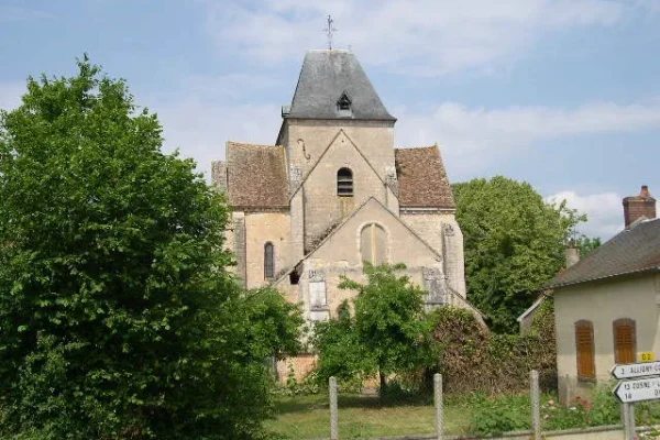 Une balade médiévale dans le village de Saint-Verain