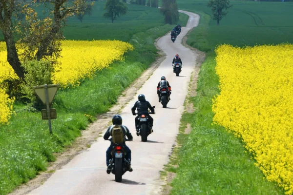 roadtrip moto entre amis en Puisaye