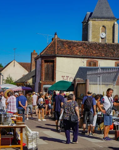 Garage sale in Mezilles en Puisaye