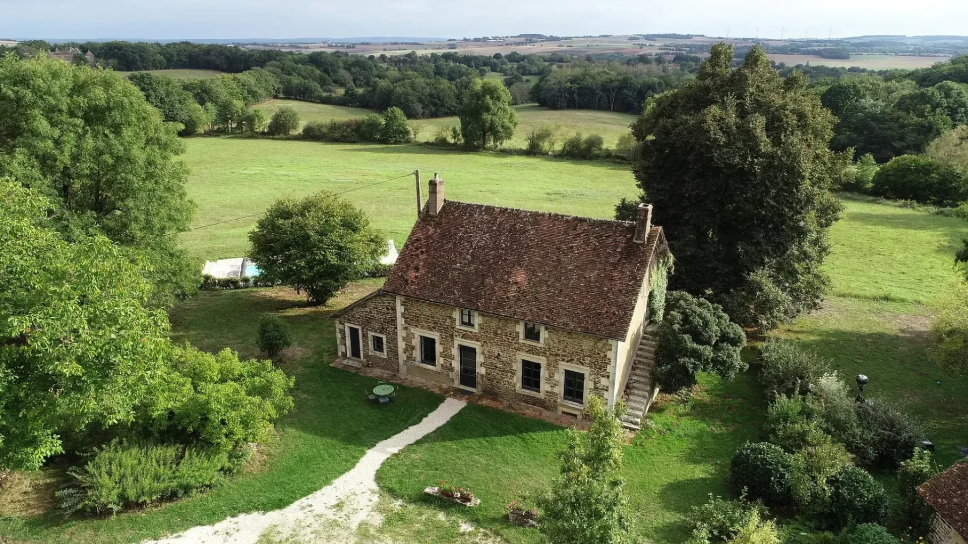 Gîte de Bourg-sans-paille in Treigny en Puisaye