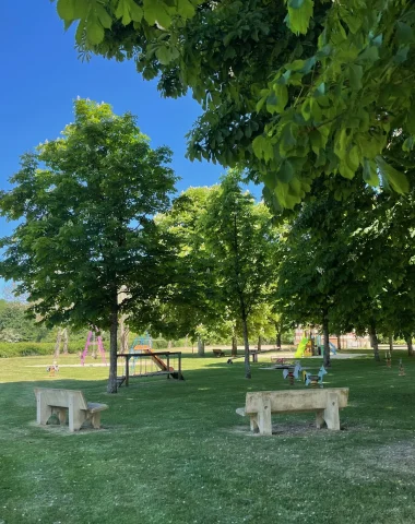 le Pâtis, picnic and play area in Villiers-Saint-Benoit