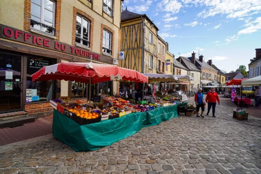 Saint-Fargeau-Markt
